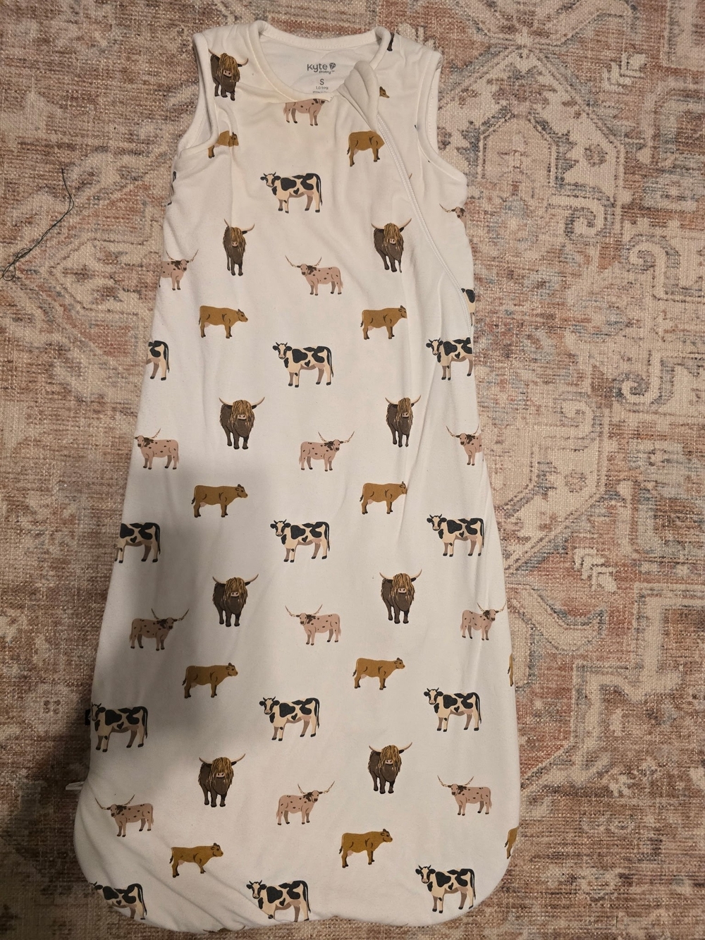 Kyte BABY Cream Sleep Bag with Cow and Bull Print 1.0 Tog Small